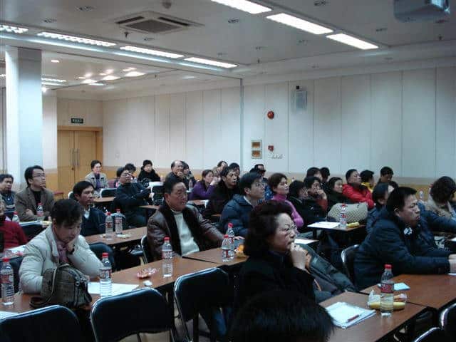 2007年上海市高气压医学会年会、高压氧质控中心及高压氧治疗仪保约定服务评估总结联合会议隆重举行